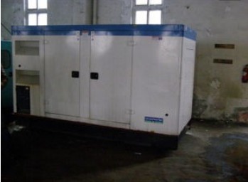 滕州康明斯150kw大型柴油二手发电机组